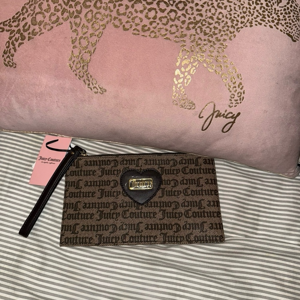 Juicy couture wristlet